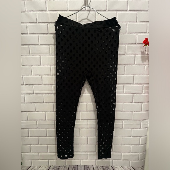 BLUSH MARK Women's Perforated Sleeveless Turtleneck Top & pants black  /M - Picture 9 of 13